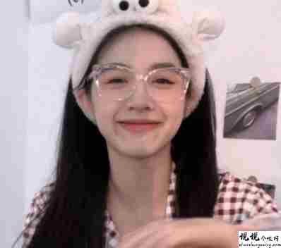 关于妆前化妆后的搞笑文案带图片 女人妆前妆后朋友圈文案3