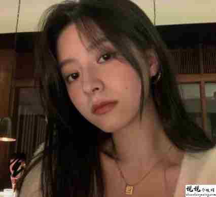 女生坚强到心疼的句子 坚强的女生必备的文案2