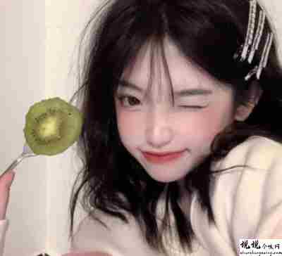 关于妆前化妆后的搞笑文案带图片 女人妆前妆后朋友圈文案8