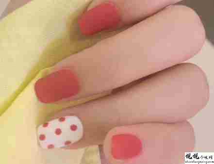 女孩子晒美甲的俏皮句子 晒自己的美甲的文案2