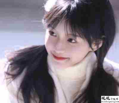 关于妆前化妆后的搞笑文案带图片 女人妆前妆后朋友圈文案1